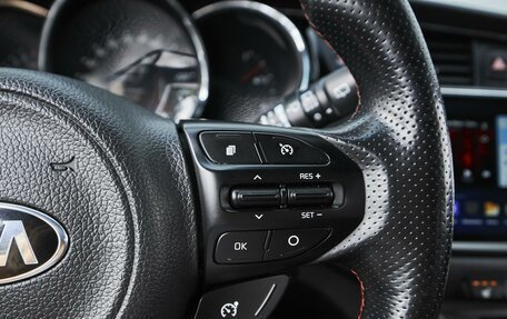 KIA cee'd GT II, 2017 год, 1 649 000 рублей, 19 фотография