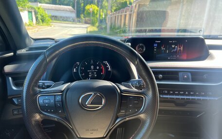 Lexus UX I, 2019 год, 3 500 000 рублей, 7 фотография
