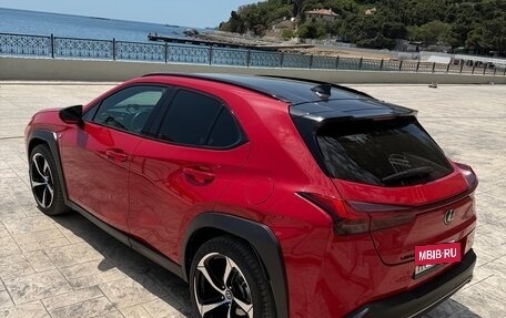 Lexus UX I, 2019 год, 3 500 000 рублей, 10 фотография