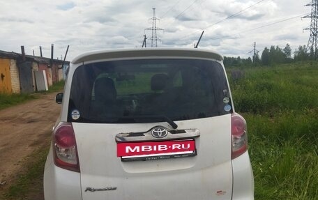Toyota Ractis I, 2009 год, 645 000 рублей, 3 фотография