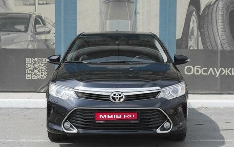 Toyota Camry, 2017 год, 2 730 000 рублей, 3 фотография