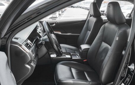 Toyota Camry, 2017 год, 2 730 000 рублей, 10 фотография