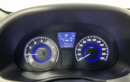 Hyundai Solaris II рестайлинг, 2013 год, 980 000 рублей, 13 фотография