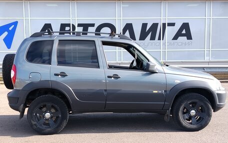 Chevrolet Niva I рестайлинг, 2017 год, 655 000 рублей, 3 фотография
