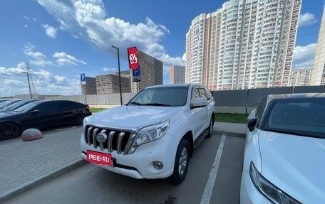 Toyota Land Cruiser Prado 150 рестайлинг 2, 2015 год, 3 400 000 рублей, 1 фотография