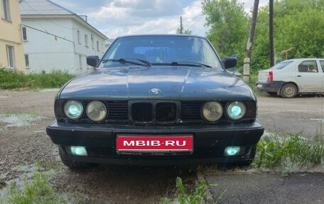 BMW 5 серия, 1989 год, 350 000 рублей, 1 фотография