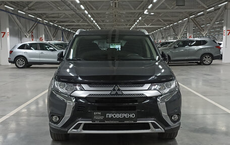 Mitsubishi Outlander III рестайлинг 3, 2020 год, 1 949 000 рублей, 6 фотография