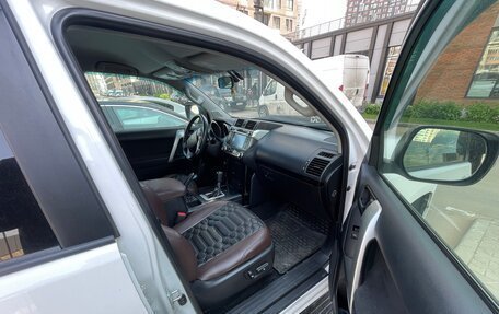Toyota Land Cruiser Prado 150 рестайлинг 2, 2015 год, 3 400 000 рублей, 7 фотография