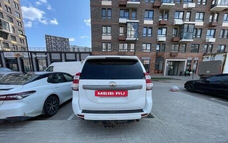 Toyota Land Cruiser Prado 150 рестайлинг 2, 2015 год, 3 400 000 рублей, 11 фотография