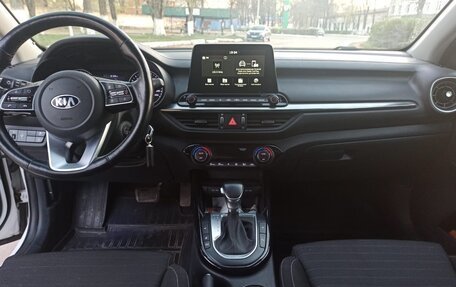 KIA Cerato IV, 2018 год, 1 900 000 рублей, 5 фотография