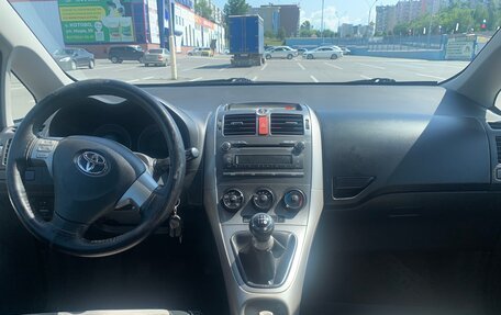Toyota Auris II, 2007 год, 700 000 рублей, 2 фотография