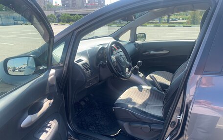 Toyota Auris II, 2007 год, 700 000 рублей, 3 фотография