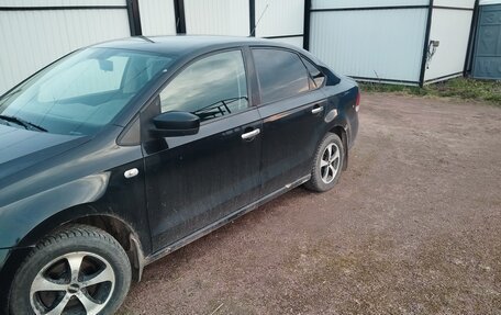 Volkswagen Polo VI (EU Market), 2012 год, 650 000 рублей, 2 фотография
