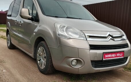 Citroen Berlingo II рестайлинг, 2010 год, 750 000 рублей, 1 фотография