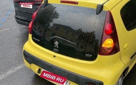 Peugeot 107 I рестайлинг, 2012 год, 650 000 рублей, 2 фотография