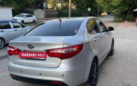 KIA Rio III рестайлинг, 2014 год, 1 030 000 рублей, 5 фотография