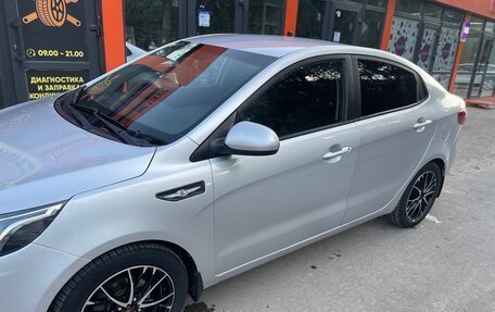 KIA Rio III рестайлинг, 2014 год, 1 030 000 рублей, 10 фотография