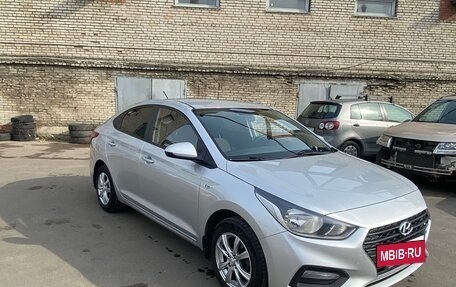 Hyundai Solaris II рестайлинг, 2017 год, 1 450 000 рублей, 2 фотография