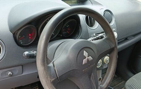 Mitsubishi Colt VI рестайлинг, 2008 год, 550 000 рублей, 26 фотография