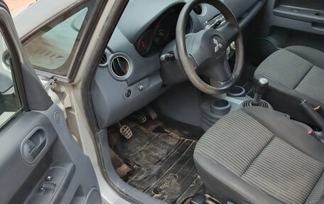 Mitsubishi Colt VI рестайлинг, 2008 год, 550 000 рублей, 28 фотография