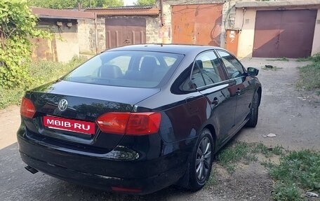 Volkswagen Jetta VI, 2013 год, 850 000 рублей, 2 фотография