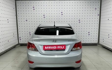 Hyundai Solaris II рестайлинг, 2012 год, 690 000 рублей, 6 фотография
