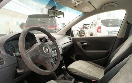 Volkswagen Polo VI (EU Market), 2011 год, 704 000 рублей, 20 фотография