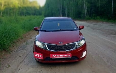 KIA Rio III рестайлинг, 2013 год, 735 000 рублей, 4 фотография