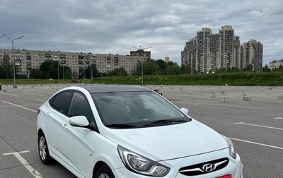 Hyundai Solaris II рестайлинг, 2012 год, 750 000 рублей, 1 фотография
