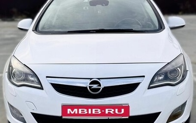 Opel Astra J, 2010 год, 699 000 рублей, 1 фотография
