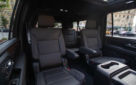 Chevrolet Suburban, 2023 год, 15 500 000 рублей, 26 фотография