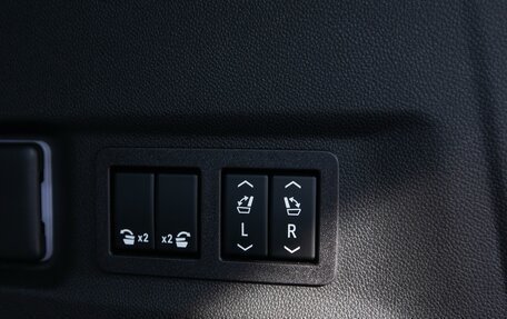 Chevrolet Suburban, 2023 год, 15 500 000 рублей, 32 фотография