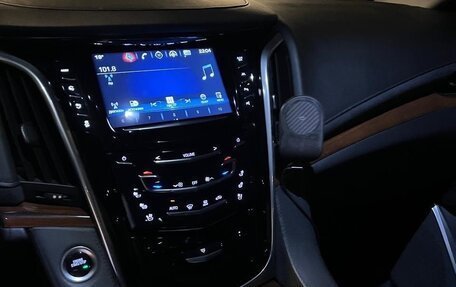 Cadillac Escalade IV, 2019 год, 6 900 000 рублей, 11 фотография
