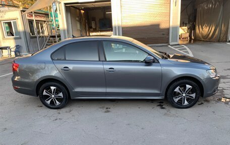 Volkswagen Jetta VI, 2012 год, 830 000 рублей, 3 фотография