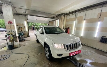 Jeep Grand Cherokee, 2011 год, 1 290 000 рублей, 2 фотография