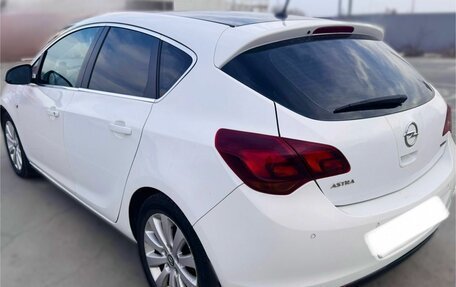 Opel Astra J, 2010 год, 699 000 рублей, 4 фотография