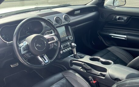 Ford Mustang VI рестайлинг, 2018 год, 3 000 000 рублей, 18 фотография