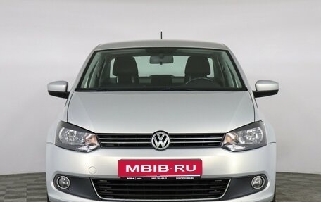 Volkswagen Polo VI (EU Market), 2013 год, 977 000 рублей, 2 фотография