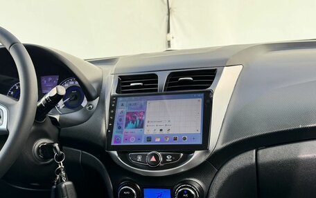 Hyundai Solaris II рестайлинг, 2012 год, 855 000 рублей, 17 фотография