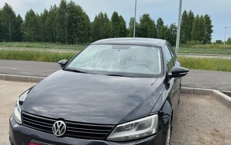 Volkswagen Jetta VI, 2013 год, 900 000 рублей, 1 фотография
