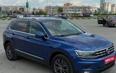 Volkswagen Tiguan II, 2018 год, 2 300 000 рублей, 1 фотография