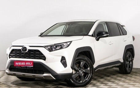 Toyota RAV4, 2022 год, 4 200 000 рублей, 1 фотография