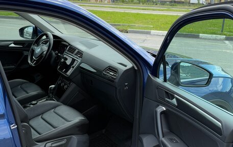 Volkswagen Tiguan II, 2018 год, 2 300 000 рублей, 6 фотография