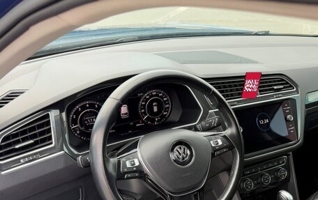 Volkswagen Tiguan II, 2018 год, 2 300 000 рублей, 10 фотография