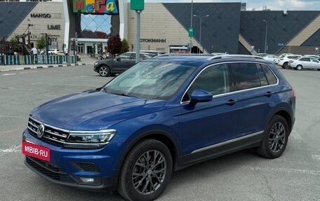 Volkswagen Tiguan II, 2018 год, 2 300 000 рублей, 5 фотография
