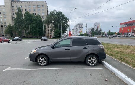 Toyota Matrix, 2005 год, 550 000 рублей, 3 фотография