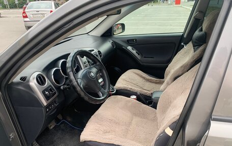 Toyota Matrix, 2005 год, 550 000 рублей, 11 фотография