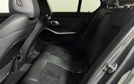 BMW 3 серия, 2019 год, 3 100 000 рублей, 11 фотография