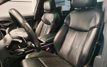 Audi A8, 2019 год, 5 490 000 рублей, 14 фотография