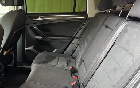Volkswagen Tiguan II, 2018 год, 3 100 000 рублей, 12 фотография